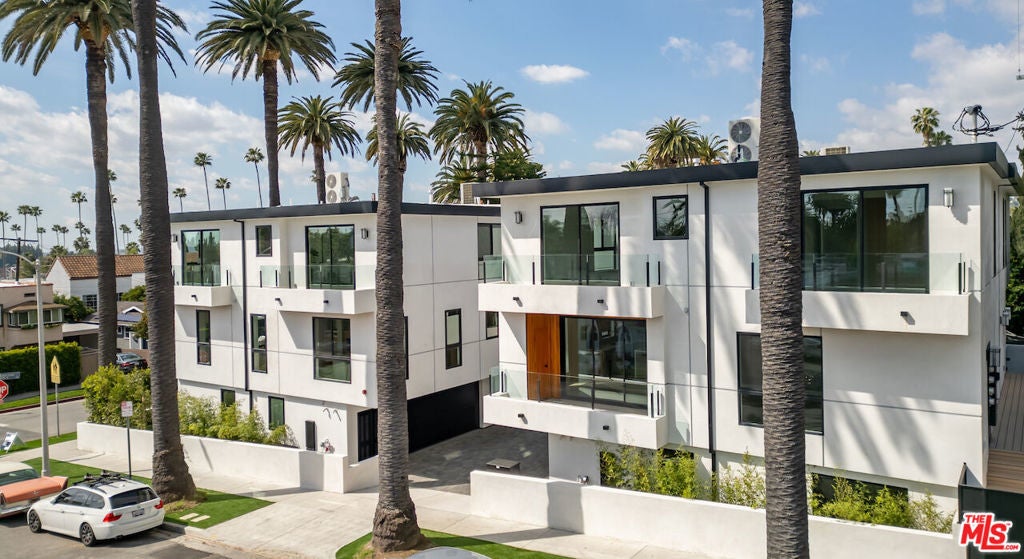 Photo of Listing #25478555