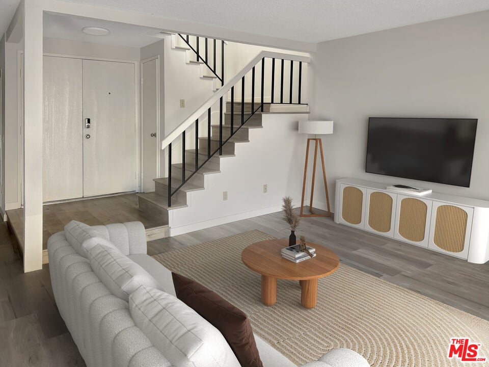 Photo of Listing #25479574