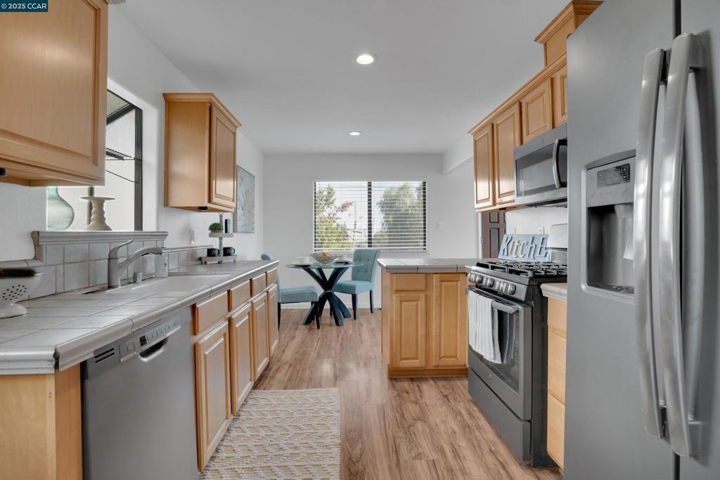 Photo of Listing #41082138