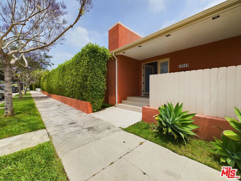 Photo of Listing #25479633