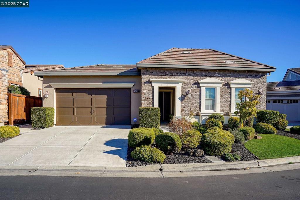 Photo of Listing #41082173