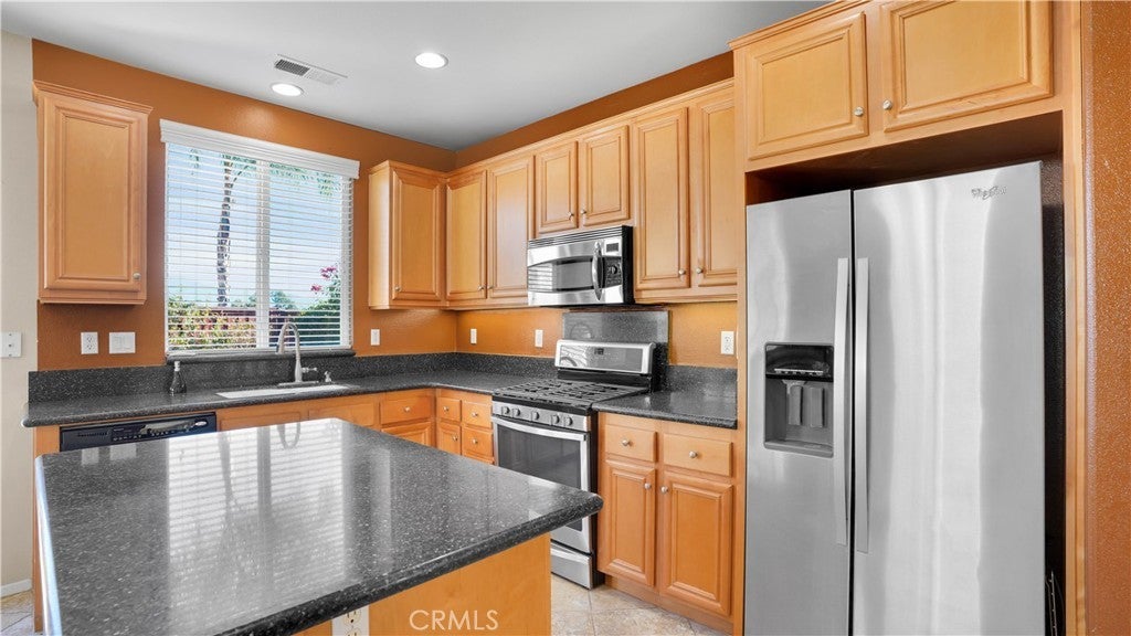 Photo of Listing #PW25007303