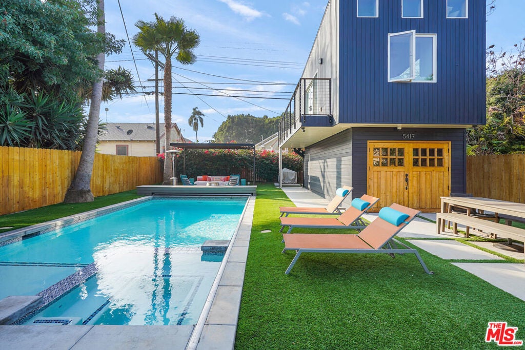 Photo of Listing #25481097