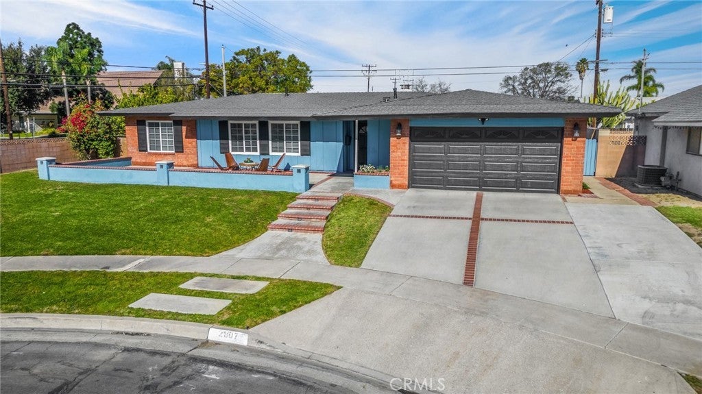 Photo of Listing #PW24237451