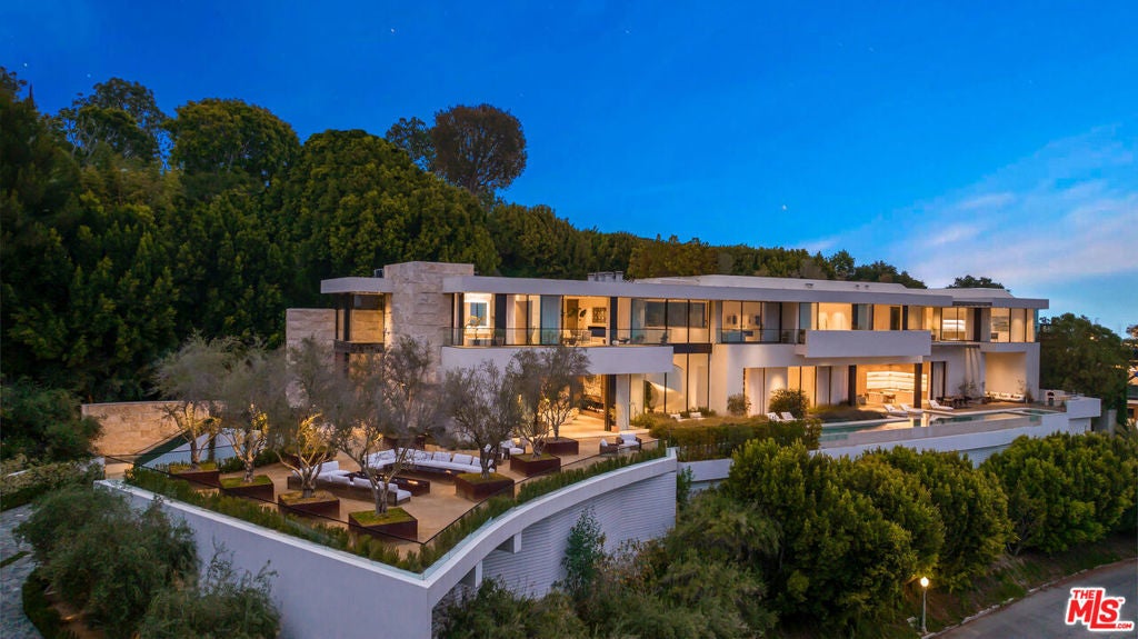 Photo of Listing #25481191