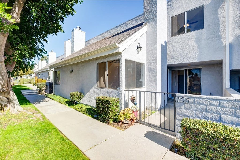 Photo of Listing #SB25008588