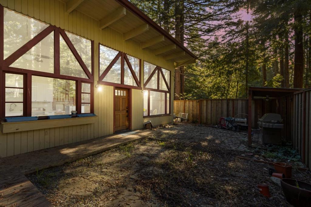 Photo of Listing #ML81989828