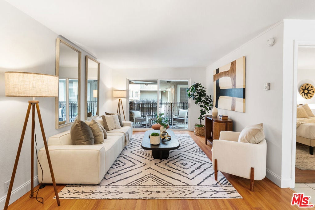 Photo of Listing #25481321