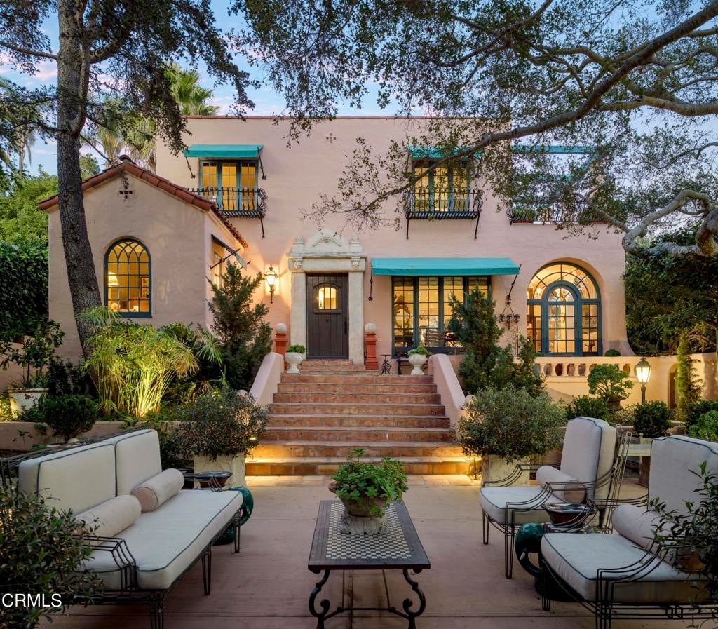 Photo of Listing #V1-27519