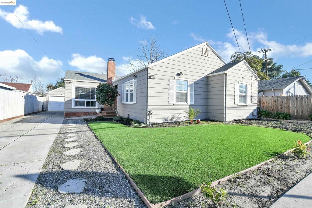 Photo of Listing #41082266