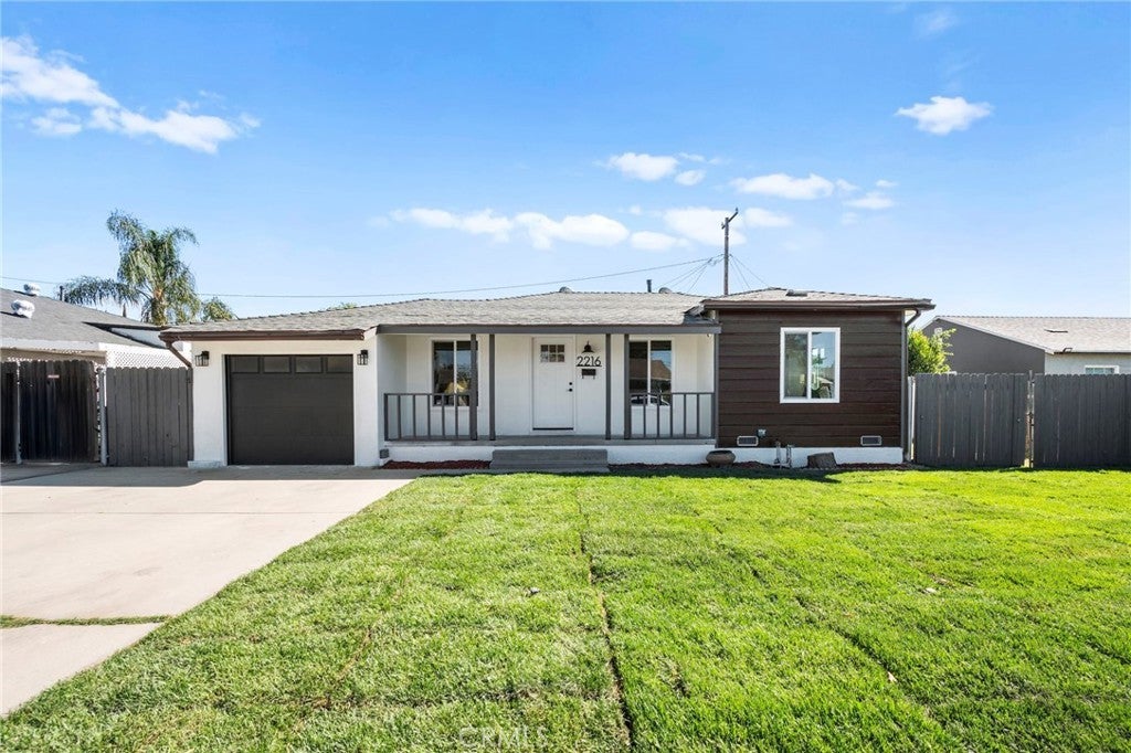 Photo of Listing #DW25008179