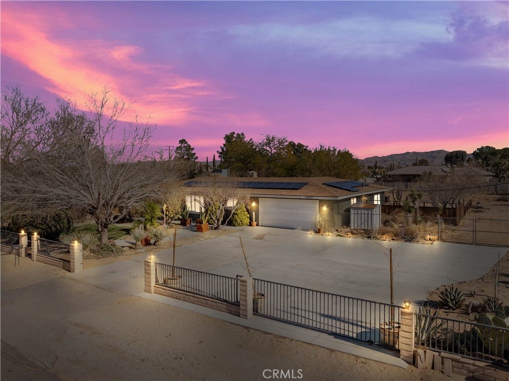 Photo of Listing #IV25007996