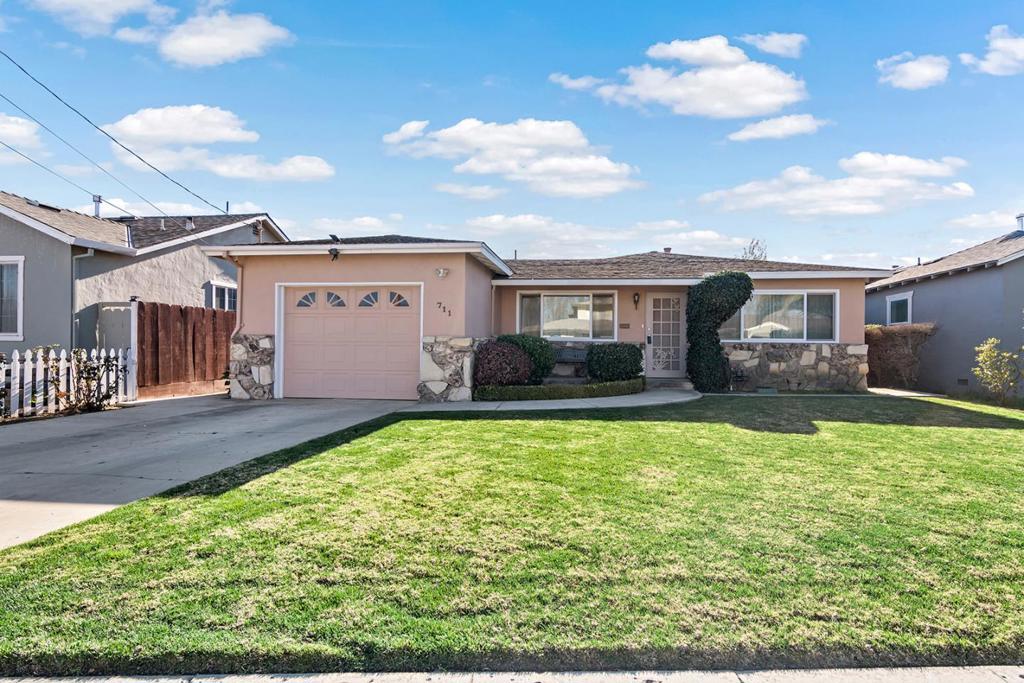 Photo of Listing #ML81990349