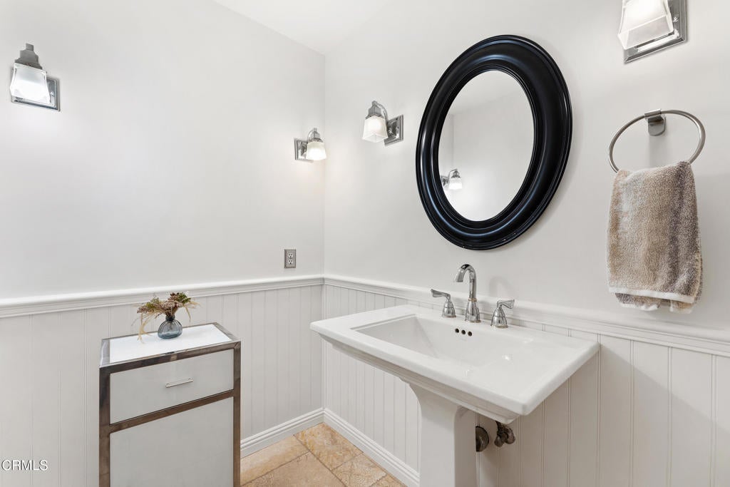 Photo of Listing #V1-27526