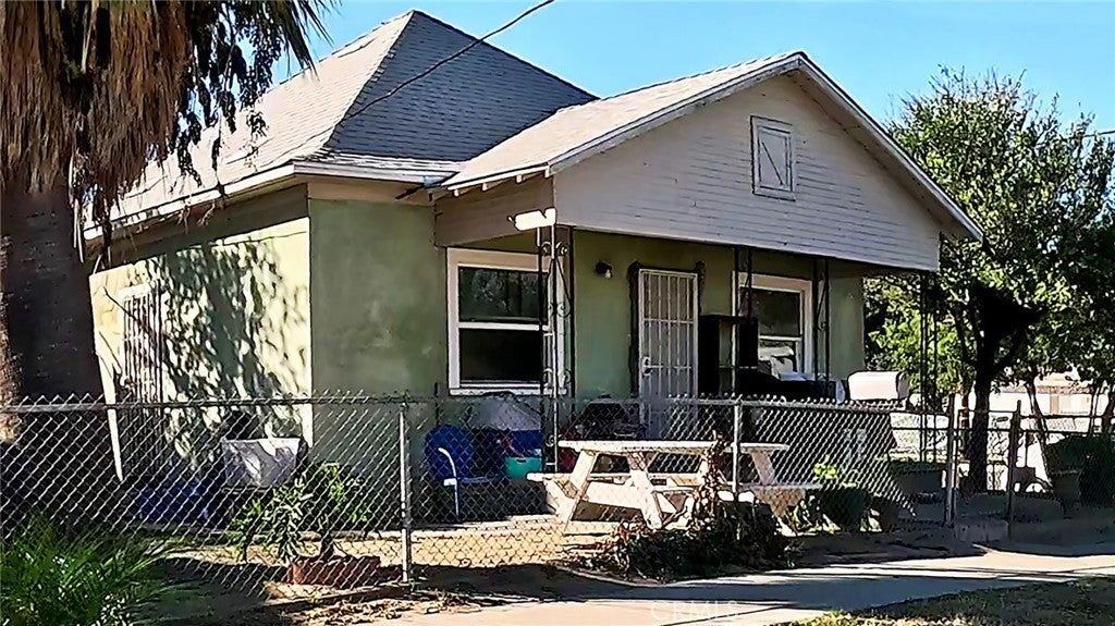 Photo of Listing #IV25005015