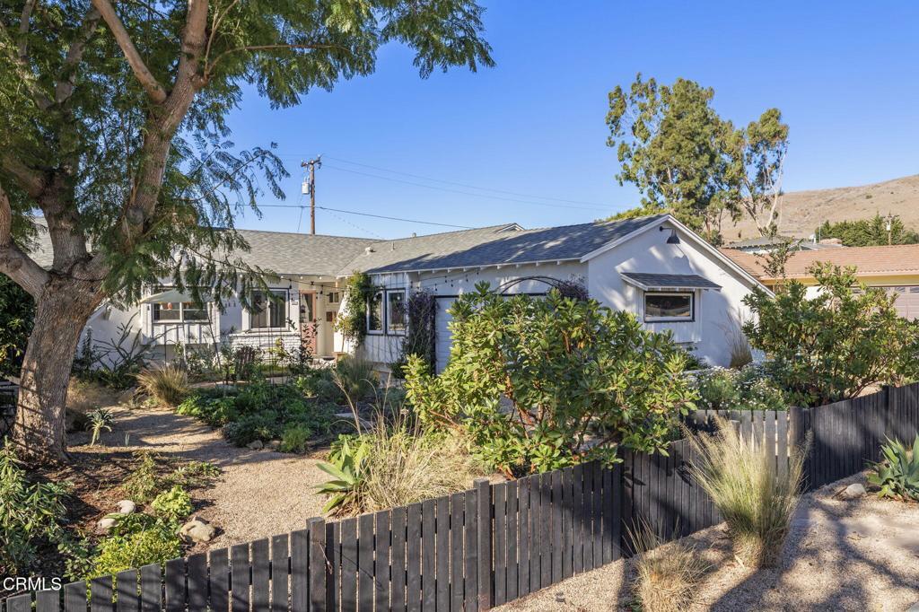 Photo of Listing #V1-27535