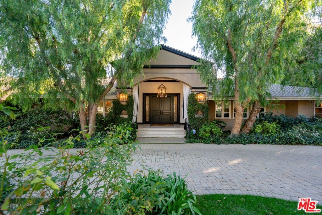 Photo of Listing #25476085