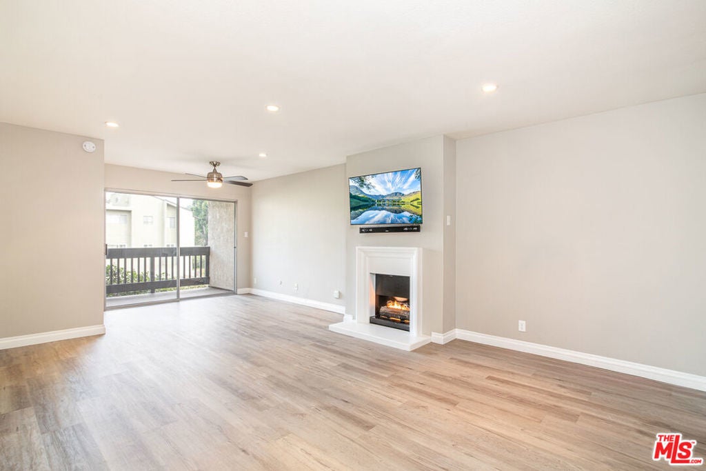 Photo of Listing #25482563