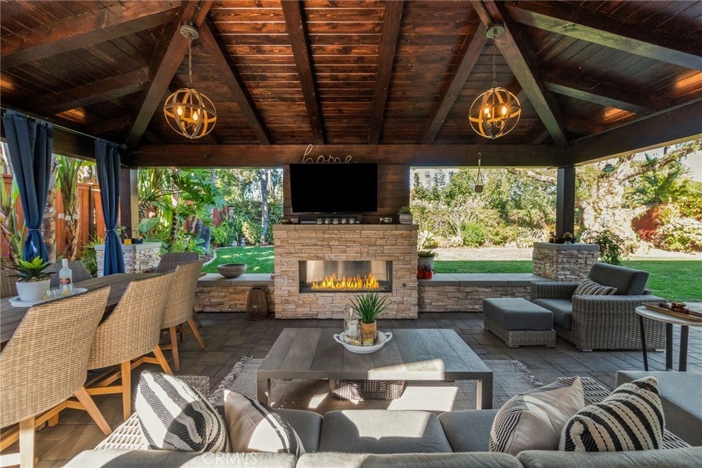 Photo of Listing #OC25003261