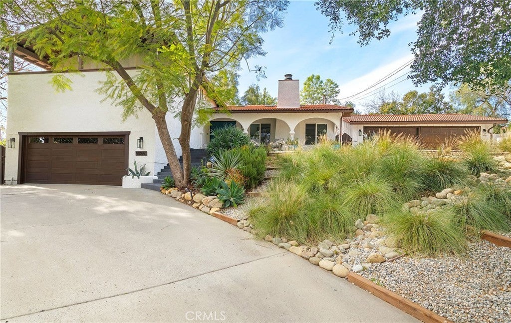 Photo of Listing #SR25010313