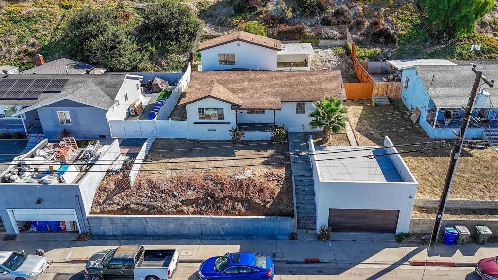 Photo of Listing #PTP2500376