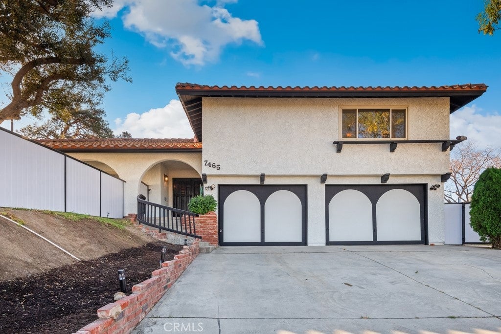 Photo of Listing #IV25010790