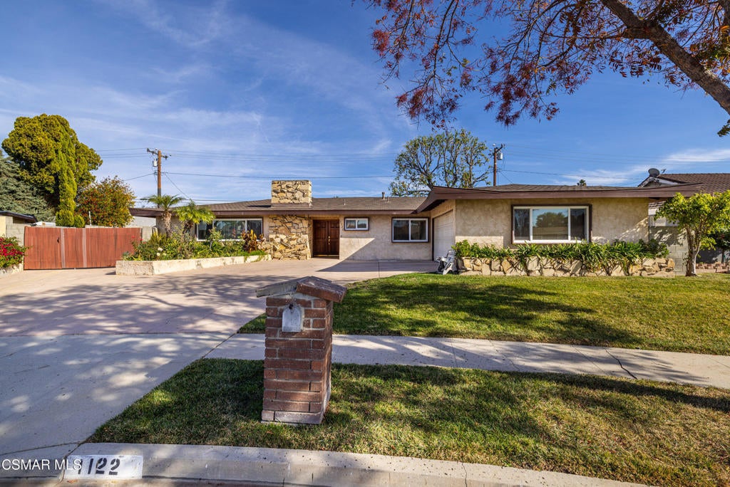 Photo of Listing #225000271