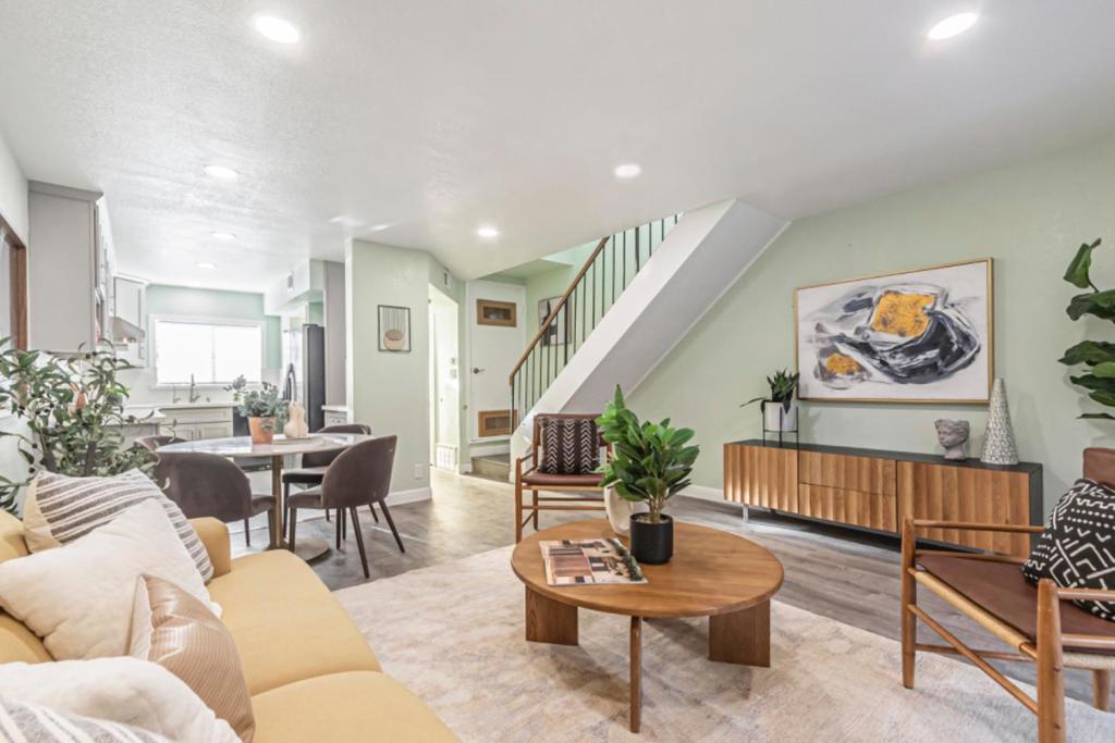 Photo of Listing #ML81990614