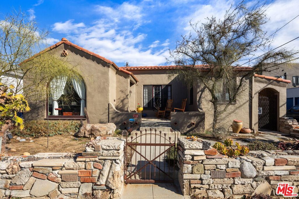 Photo of Listing #25482439