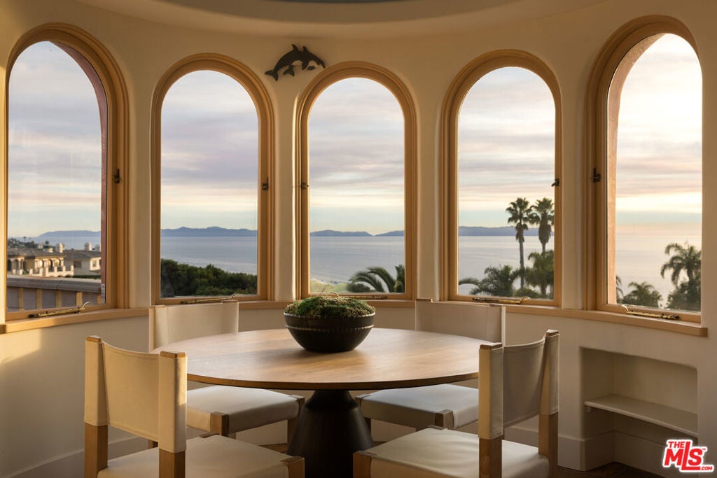 Photo of Listing #25483447