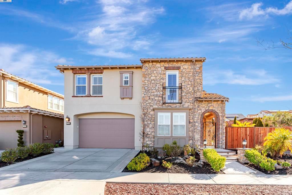 Photo of Listing #41082677