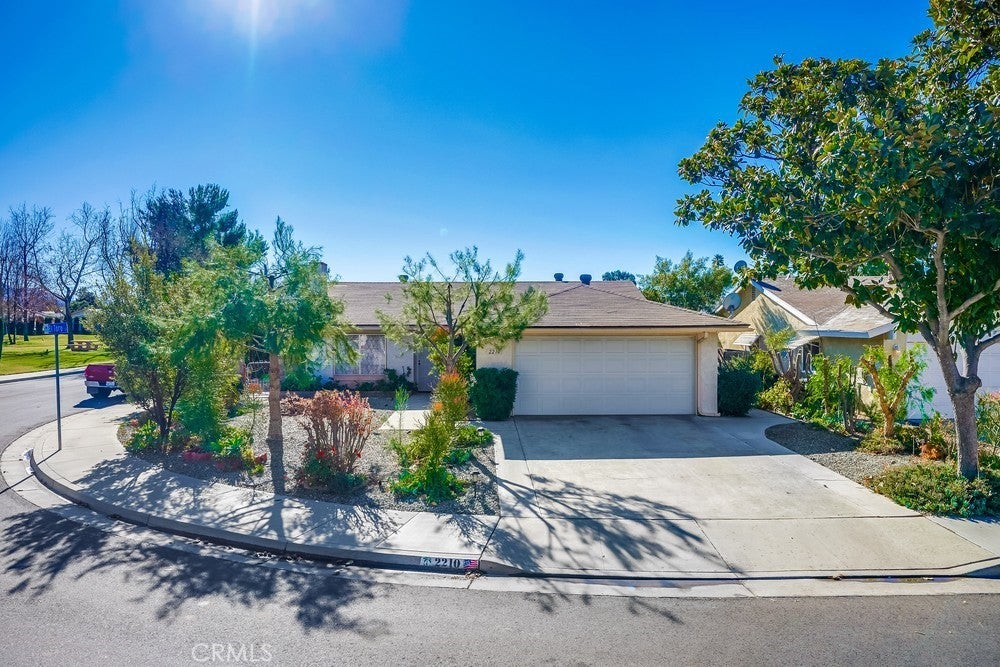 Photo of Listing #SB25011936