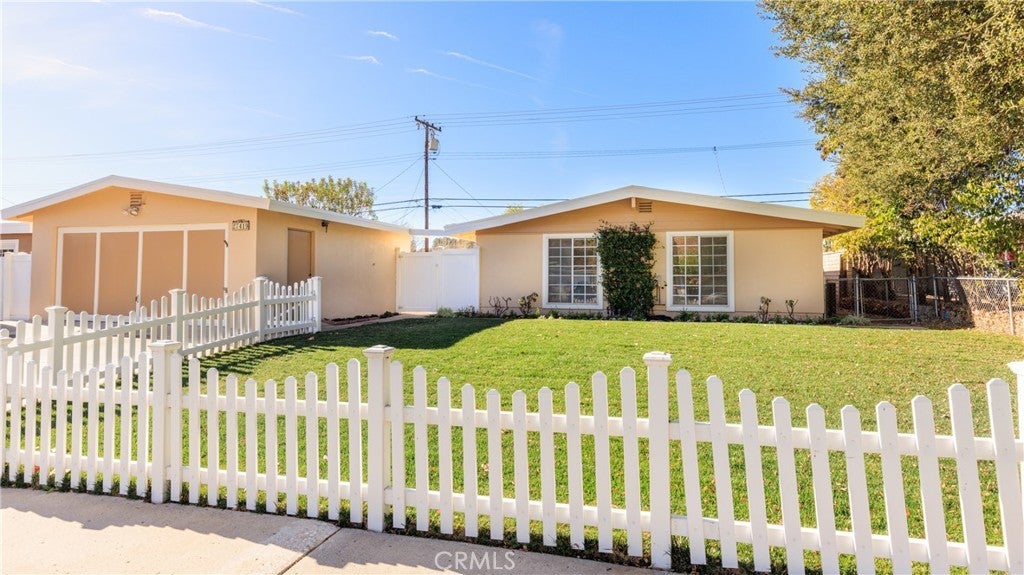 Photo of Listing #SR25008438