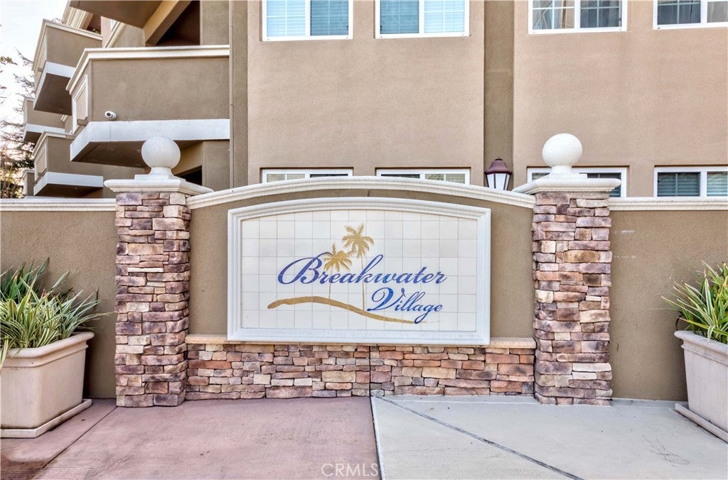 Photo of Listing #SB25008511