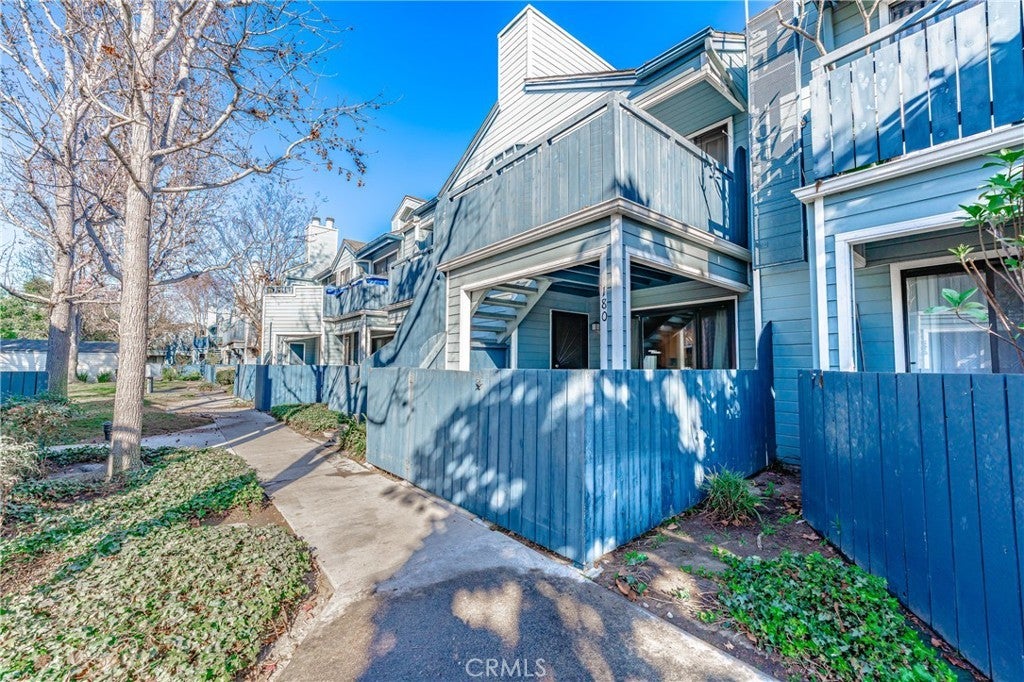 Photo of Listing #DW25012330