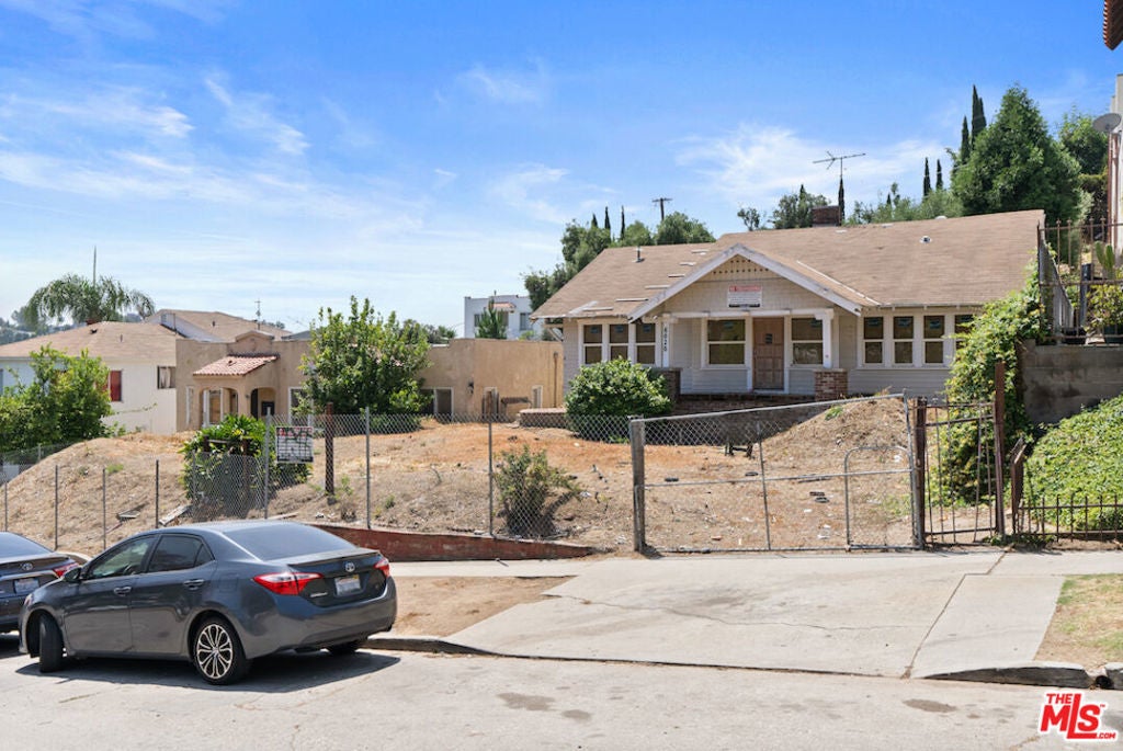 Photo of Listing #25484141