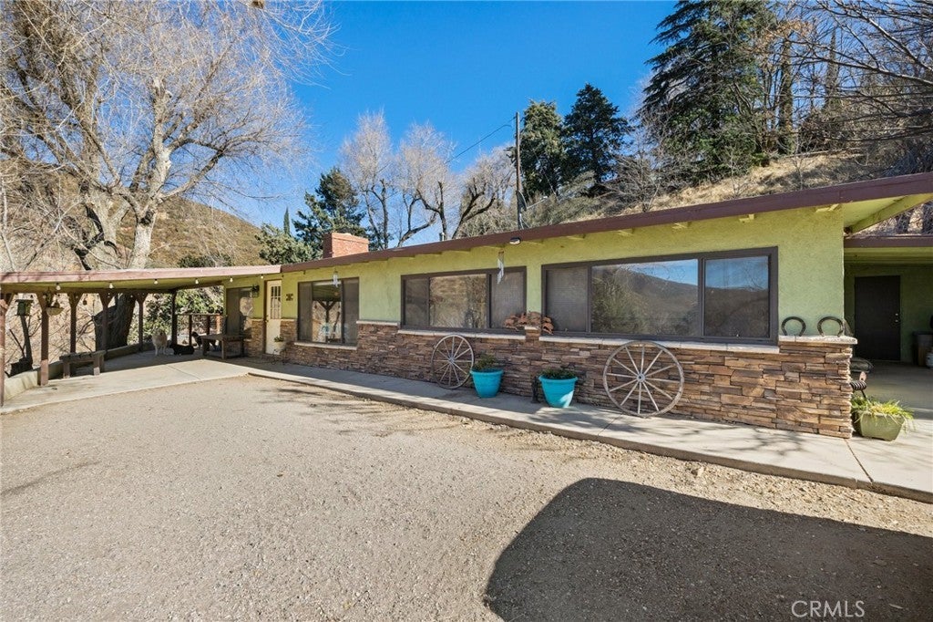 Photo of Listing #SR25011907