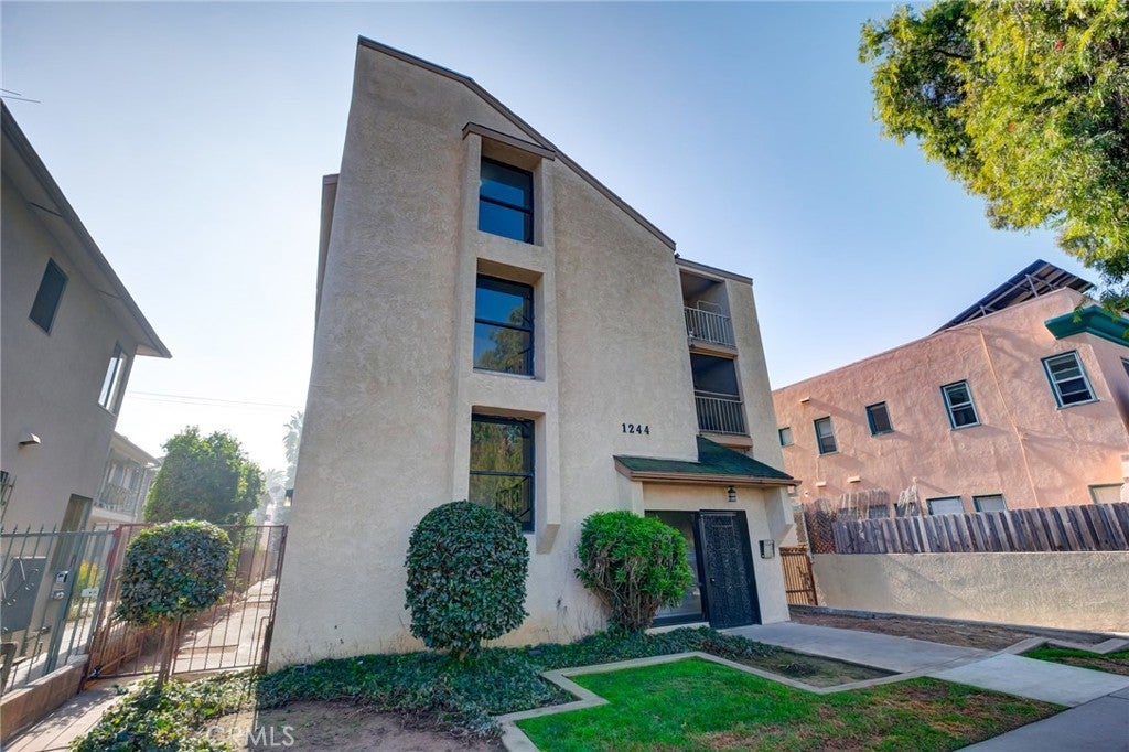 Photo of Listing #PV25012599