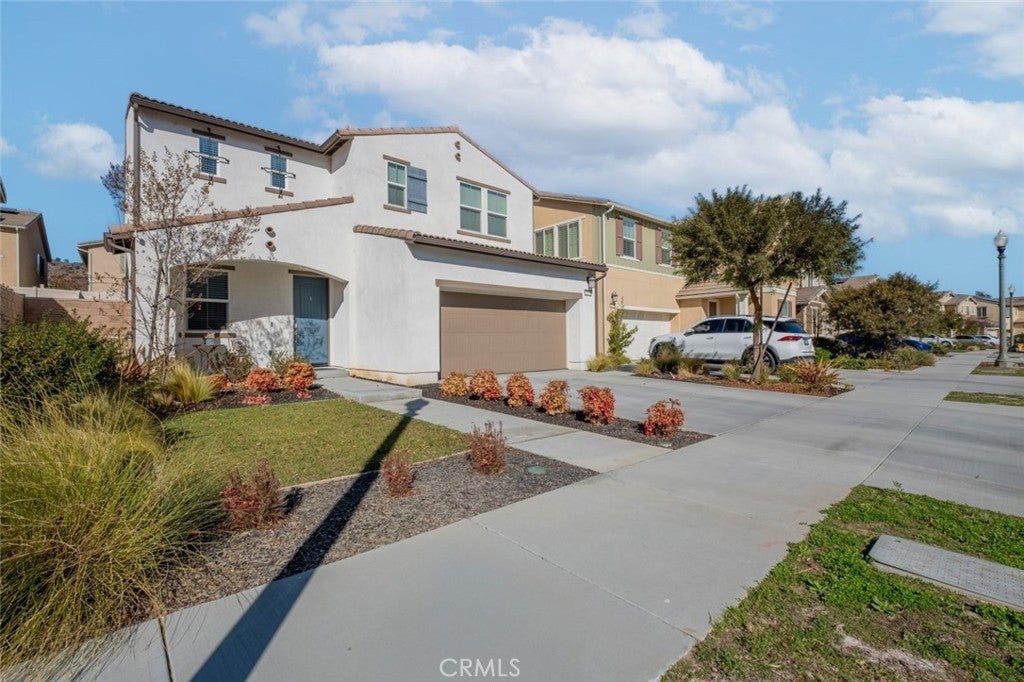 Photo of Listing #SR25011921