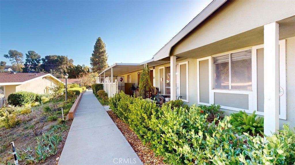 Photo of Listing #SR25012137