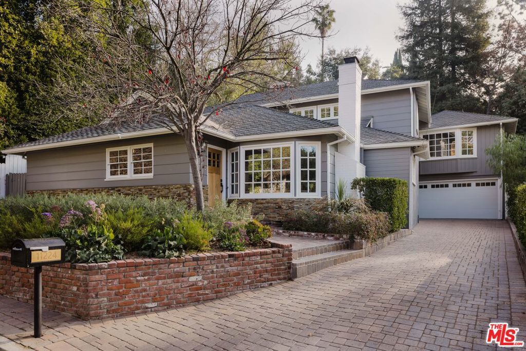 Photo of Listing #25484355