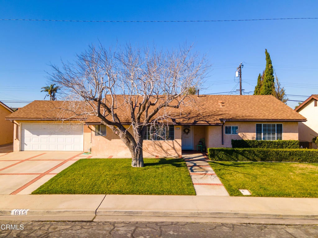 Photo of Listing #V1-27662