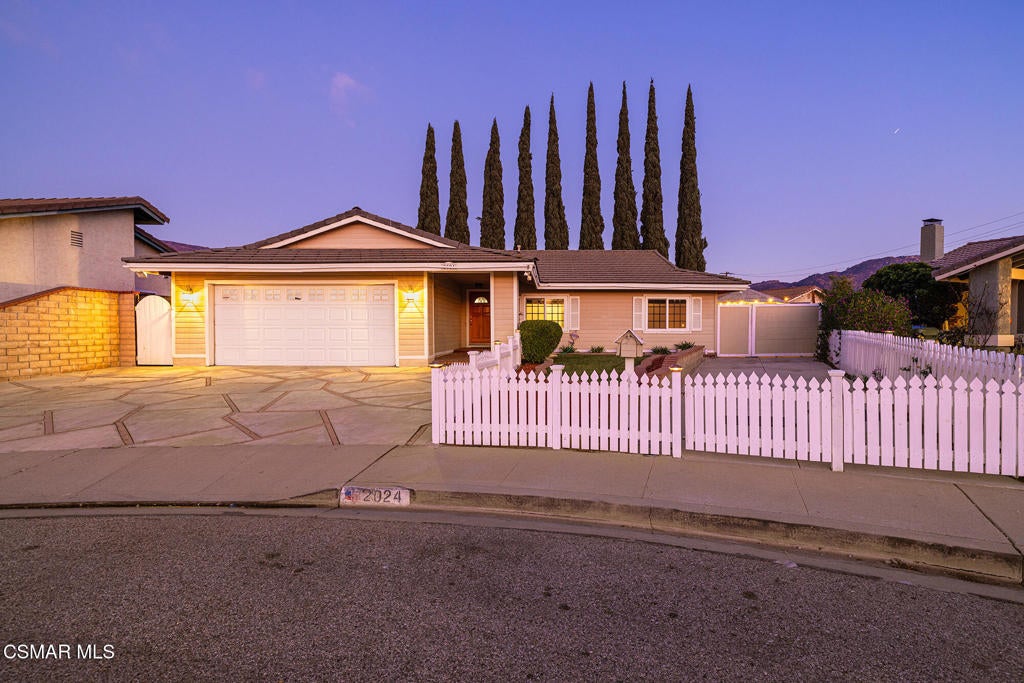 Photo of Listing #225000315