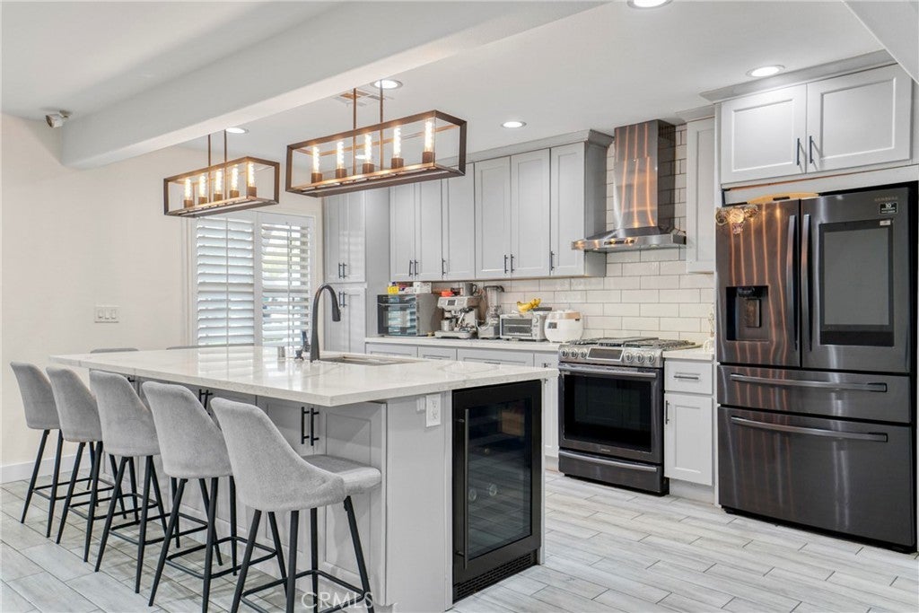 Photo of Listing #SR25013765