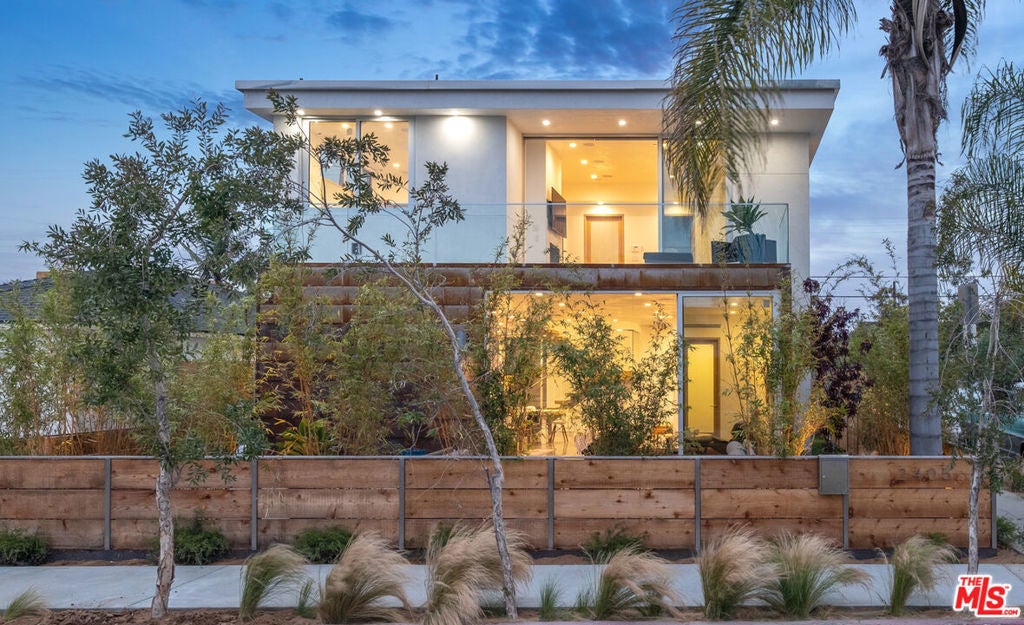 Photo of Listing #25486273