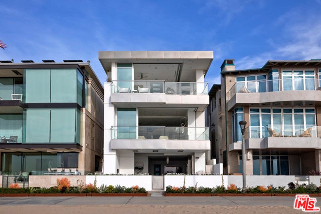 108 The Strand, Manhattan Beach.