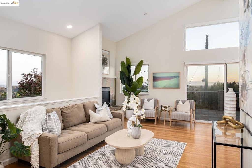 Photo of Listing #41083089