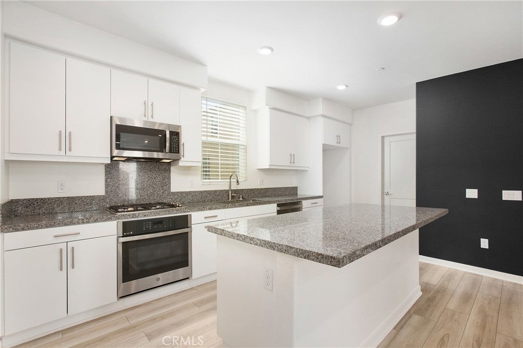 Photo of Listing #OC25014988