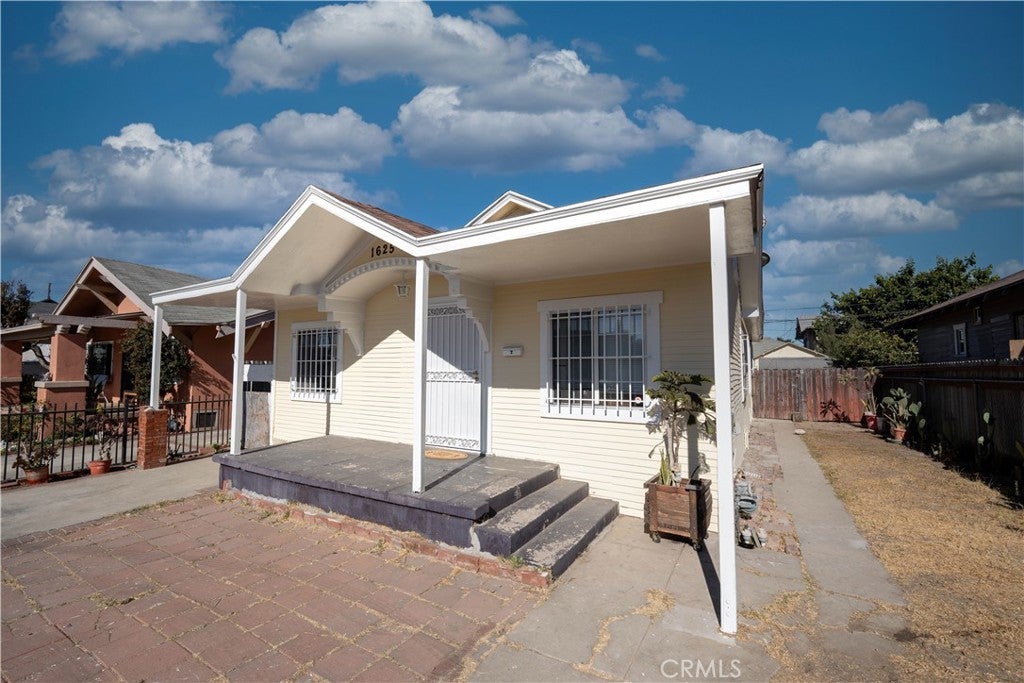 Photo of Listing #DW25015392