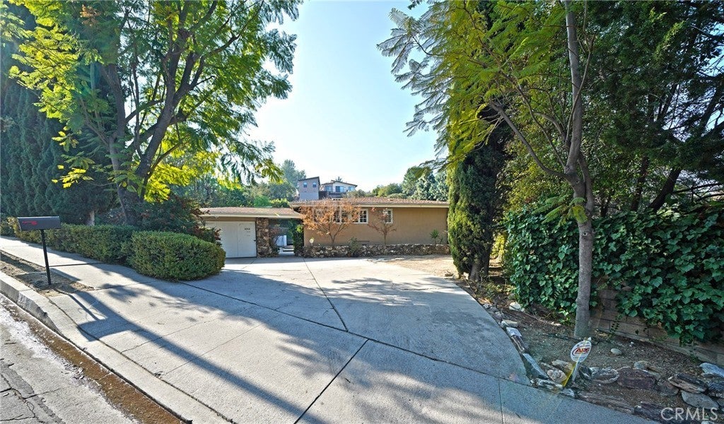 Photo of Listing #SR25013702